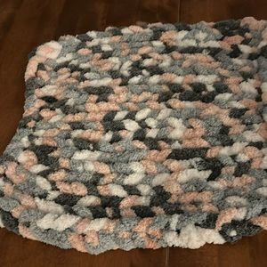 Handmade Chunky Kit Cat Blanket Bed